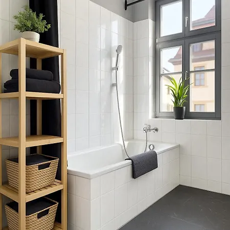 Apartment Hip & Minimalist Meets Historical Old Town *